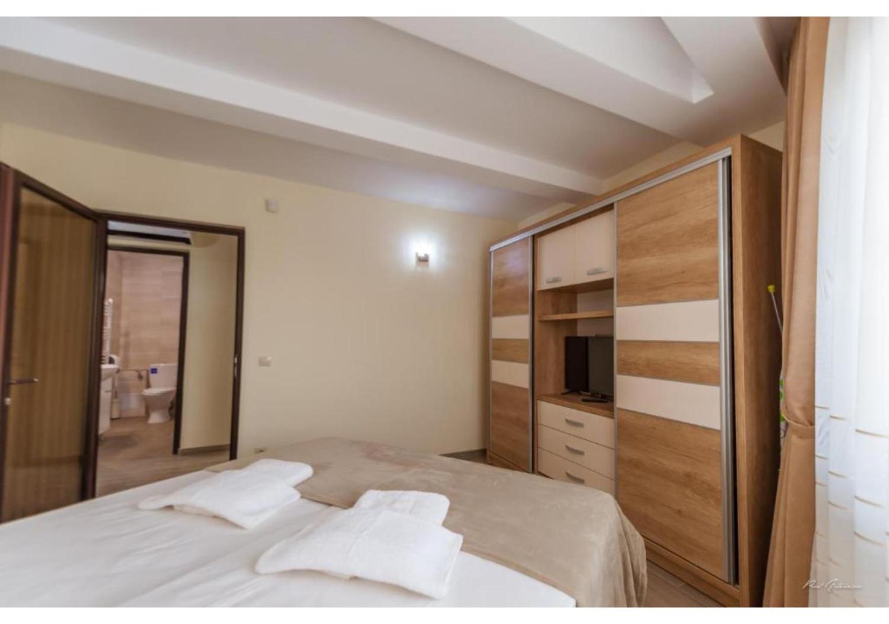 Luxury Apartment Питешти Экстерьер фото
