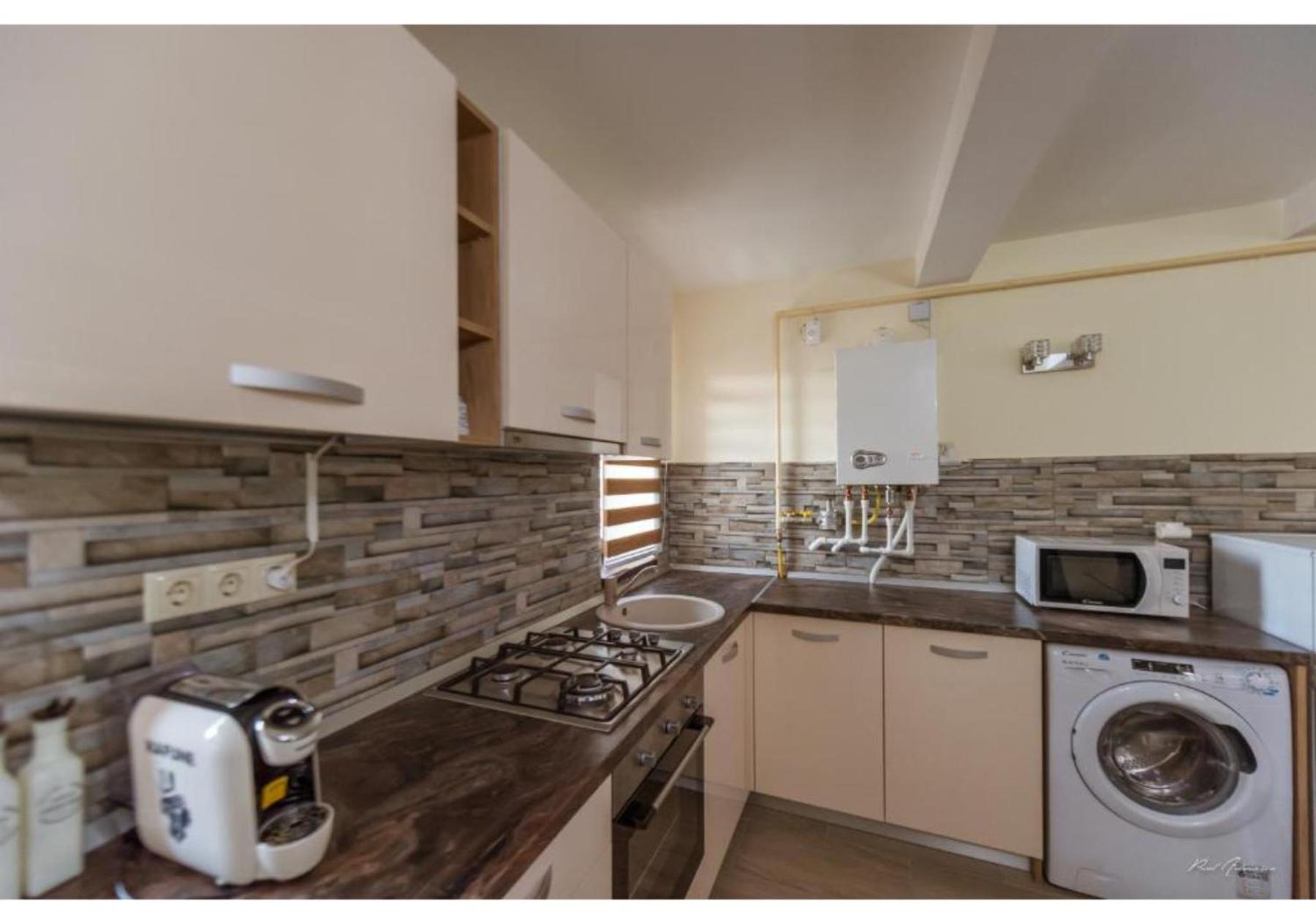 Luxury Apartment Питешти Экстерьер фото